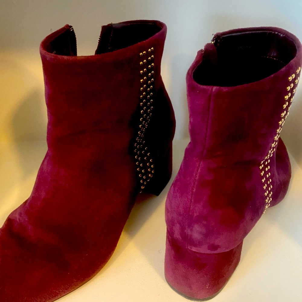 White House Black Market Burgundy Wine Suede gold zip ankle boots